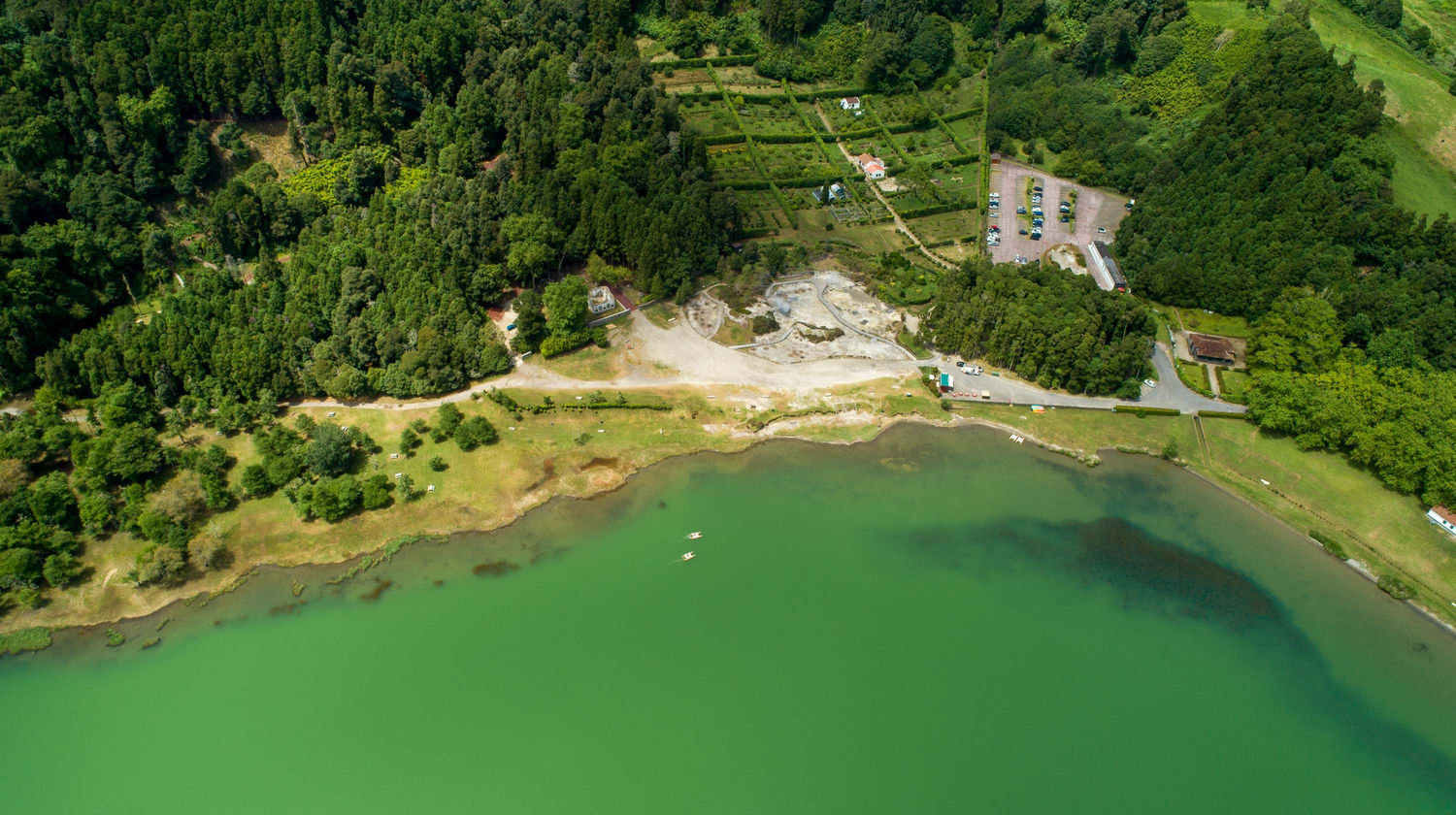 Lagoa das Furnas, Furnas
