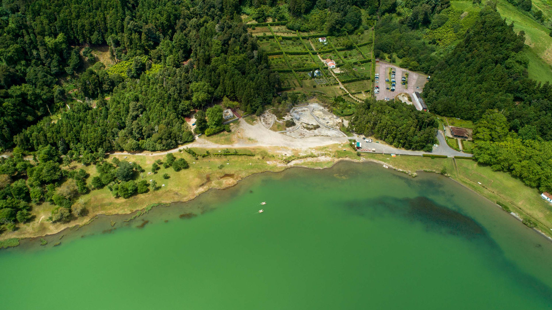 Lagoa das Furnas, Furnas