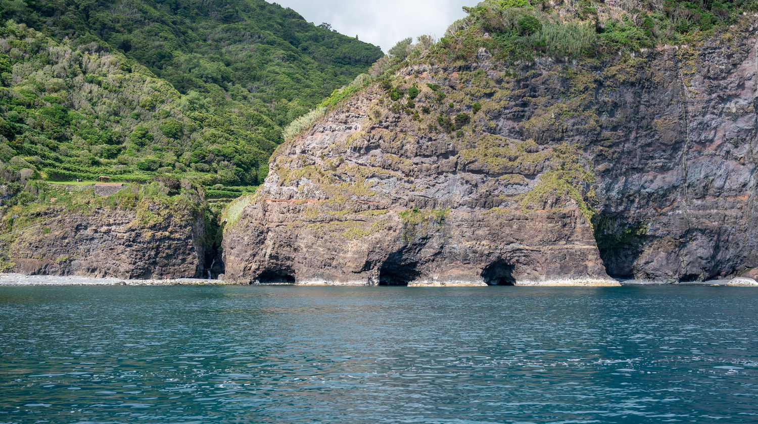 Viagem de Barco à Ilha do Corvo, Ilha das Flores
