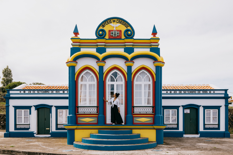 Império Do Divino Espírito Santo da Caridade