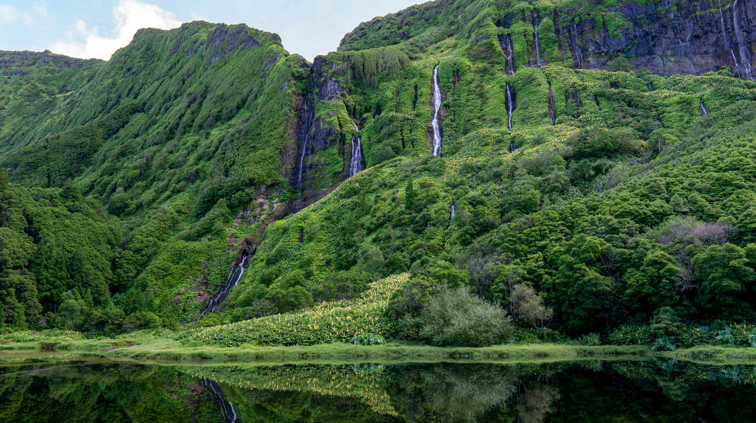  Cascata da Ribeira do Ferreiro, Ilha das Flores