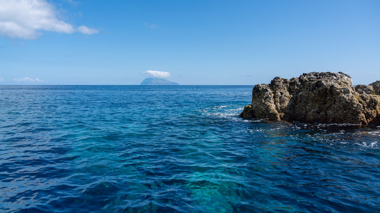 Vista para a Ilha do Corvo, Ilha das Flores