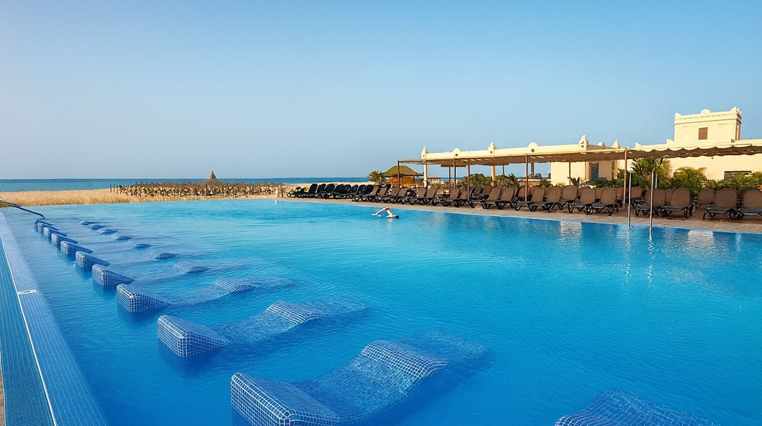 Piscina ©Hotel Riu Touareg