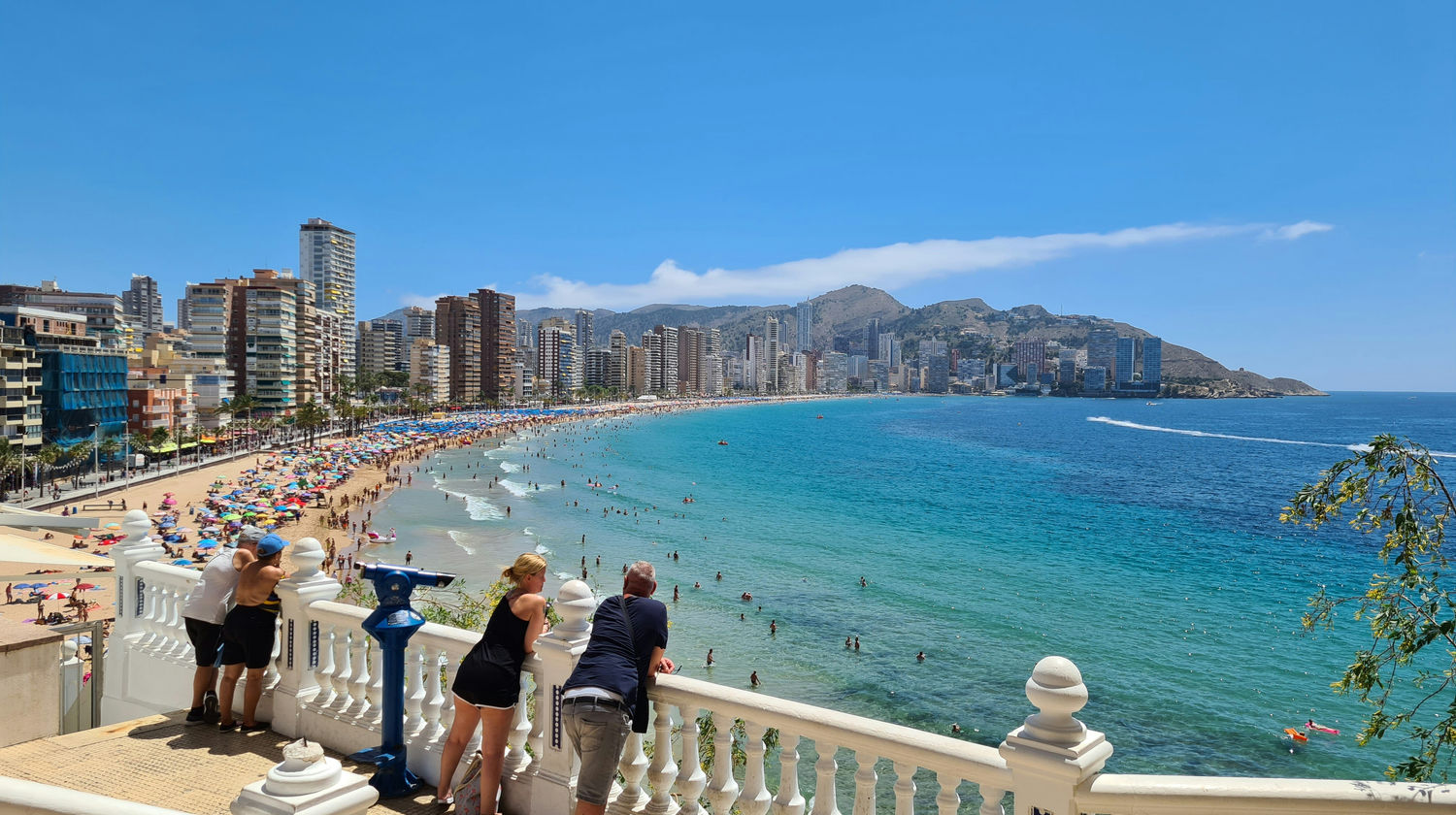 Praia de Levante, Benidorm (40 min)