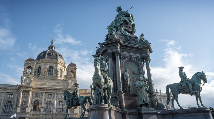 Praça Maria Theresa, Viena