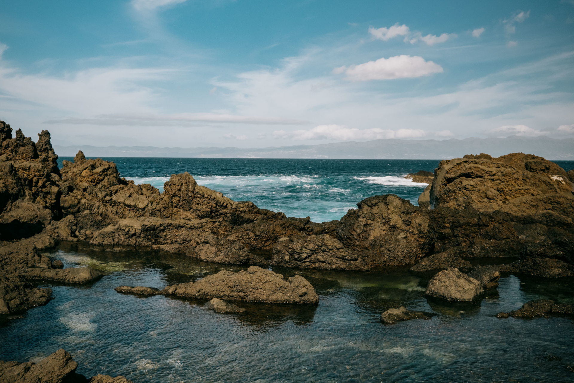 Piscinas naturais da Ilha do Pico
