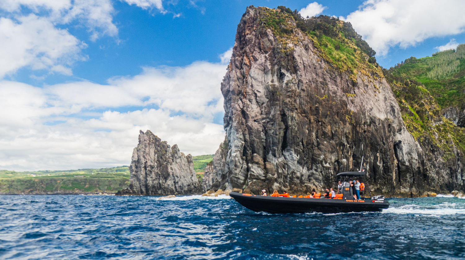 <b>Caves & Cliffs Tour on the Wild North Coast (Included)</b>