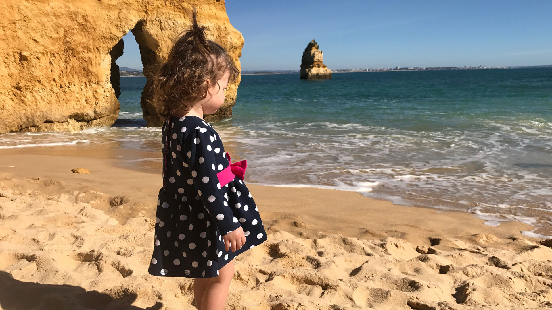 Little adventures at Praia da Marinha, Algarve