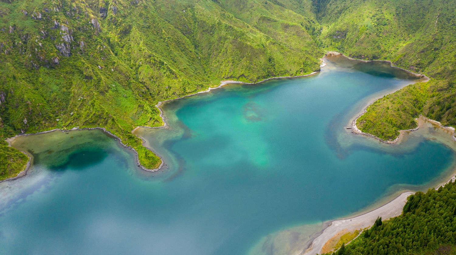 Pristine Views over Lagoa do Fogo, São Miguel
