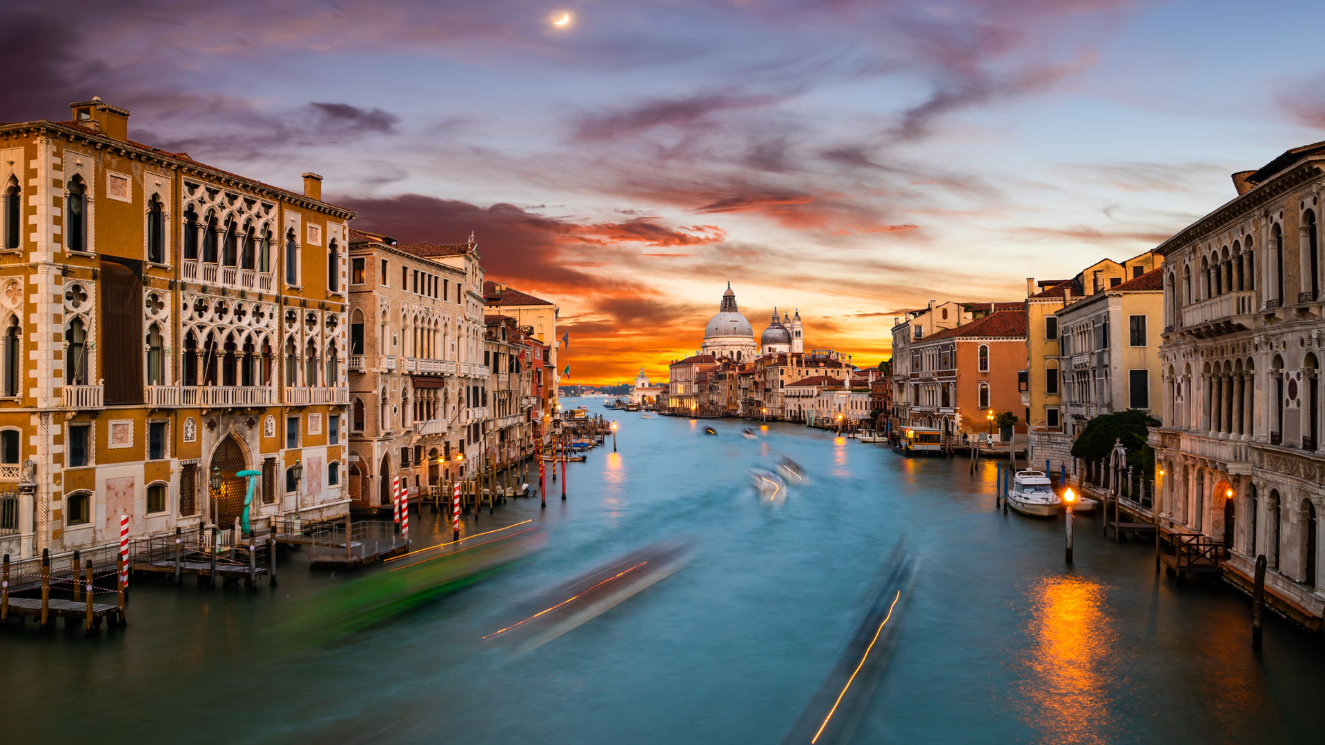 Grand Canal of Venice and Basilica Santa Maria Della Salute, Italy