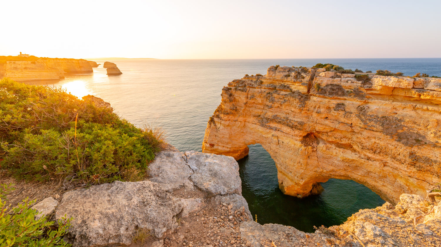  Praia da Marinha: Iconic Algarve Beach
