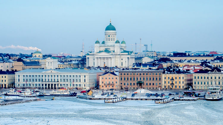 <p><strong>Direct Flight to Helsinki (approx. 1h 15)</strong></p>