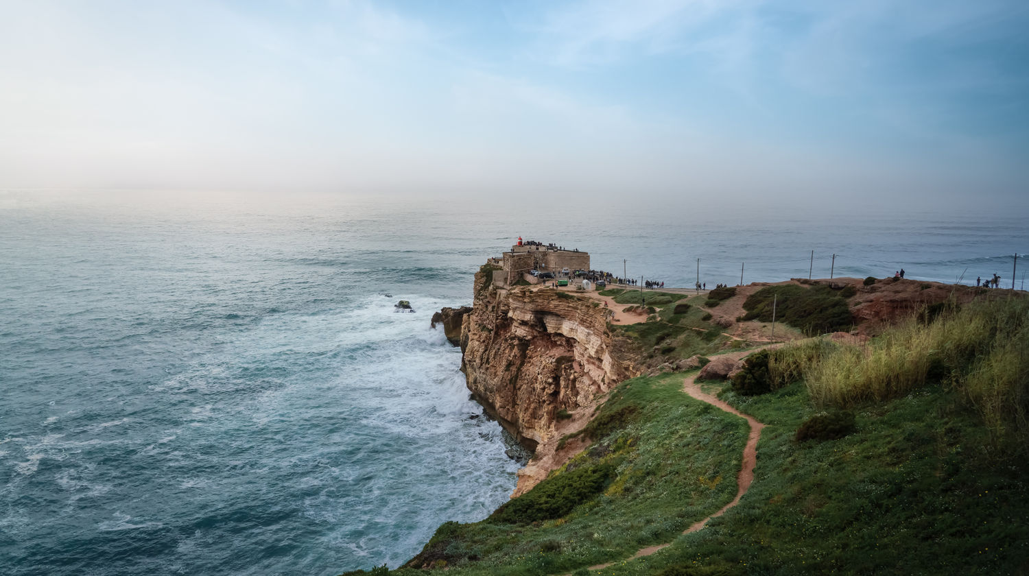 <b>Drive to Nazaré (approx. 2h50)</b>