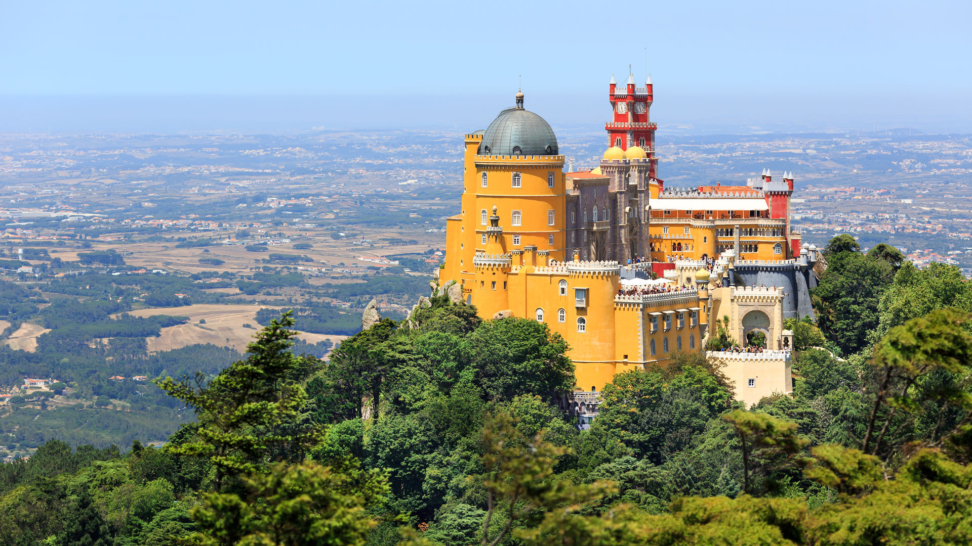 Palácio Nacional da Pena in Sintra ( 28 km / 17 mi, 40m drive)