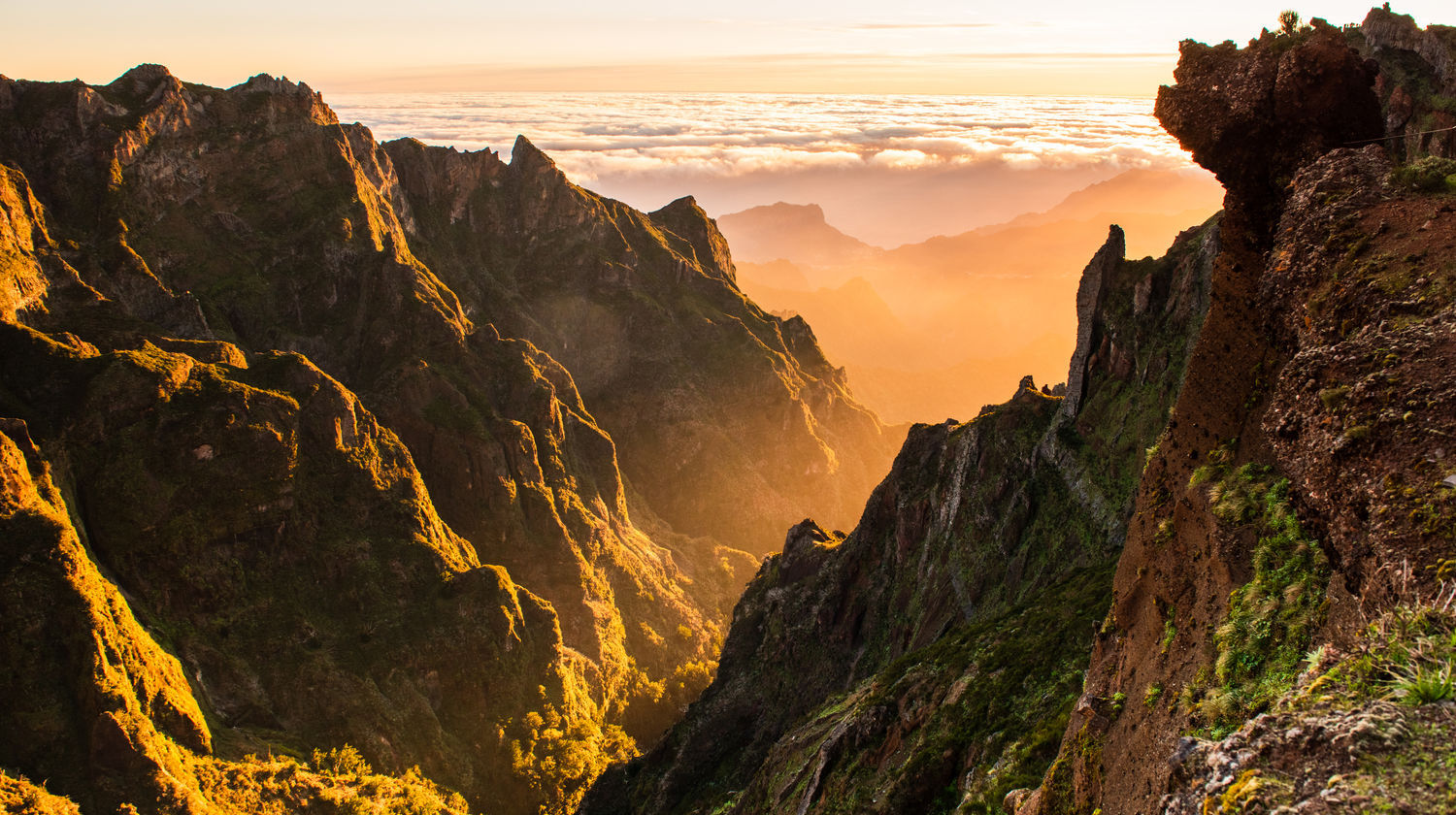 Sunrise in Pico do Areeiro, Madeira Island