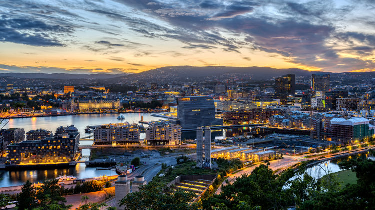 <p><strong>Oslo, Norway (8:00 AM - 4:00 PM)</strong></p>