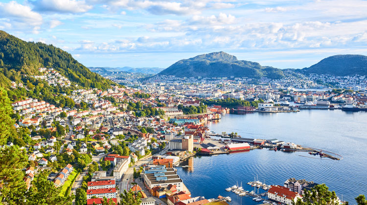 <p><strong>Bergen, Norway (8:00 AM - 7:00 PM)</strong></p>
