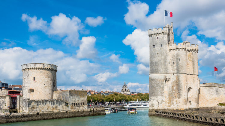 <p><strong>La Rochelle, France (7:00 AM - 5:00 PM)</strong></p>