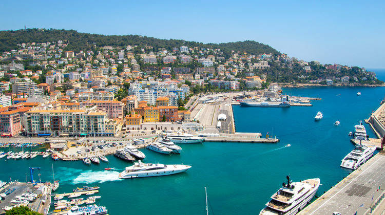 <p>Nice, France (7 am - 6 pm)</p>