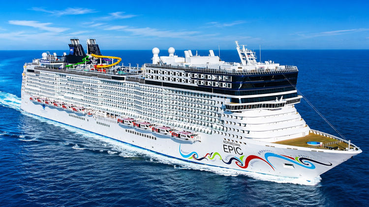 <p>Norwegian Epic Boarding Day (5:00 pm)</p>