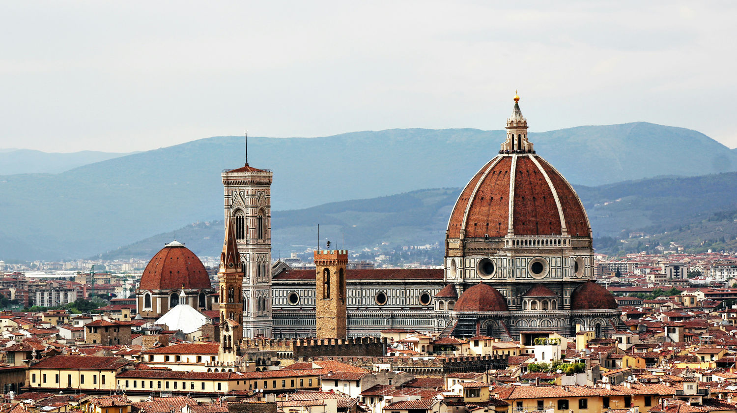 <p><strong>Florence/Pisa (Livorno), Italy (7:00 AM - 9:00 PM)</strong></p>