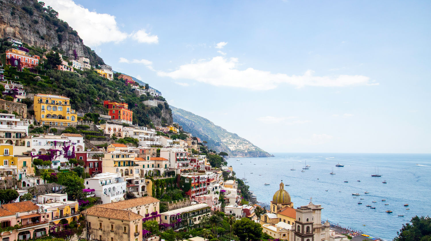 <p><strong>Salerno, Italy (7:00 AM - 6:00 PM)</strong></p>