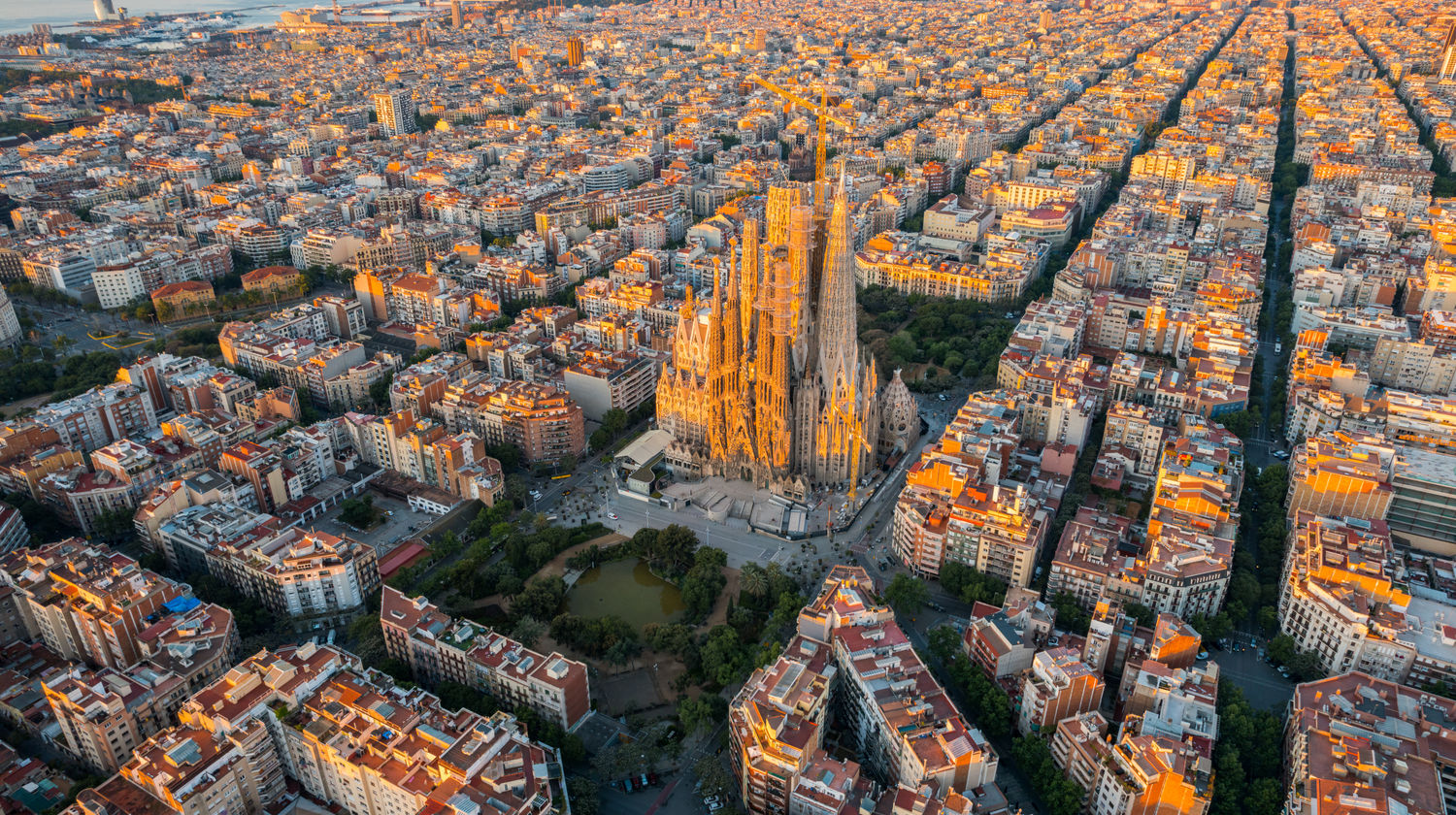 Gaudí Highlights & City Icons