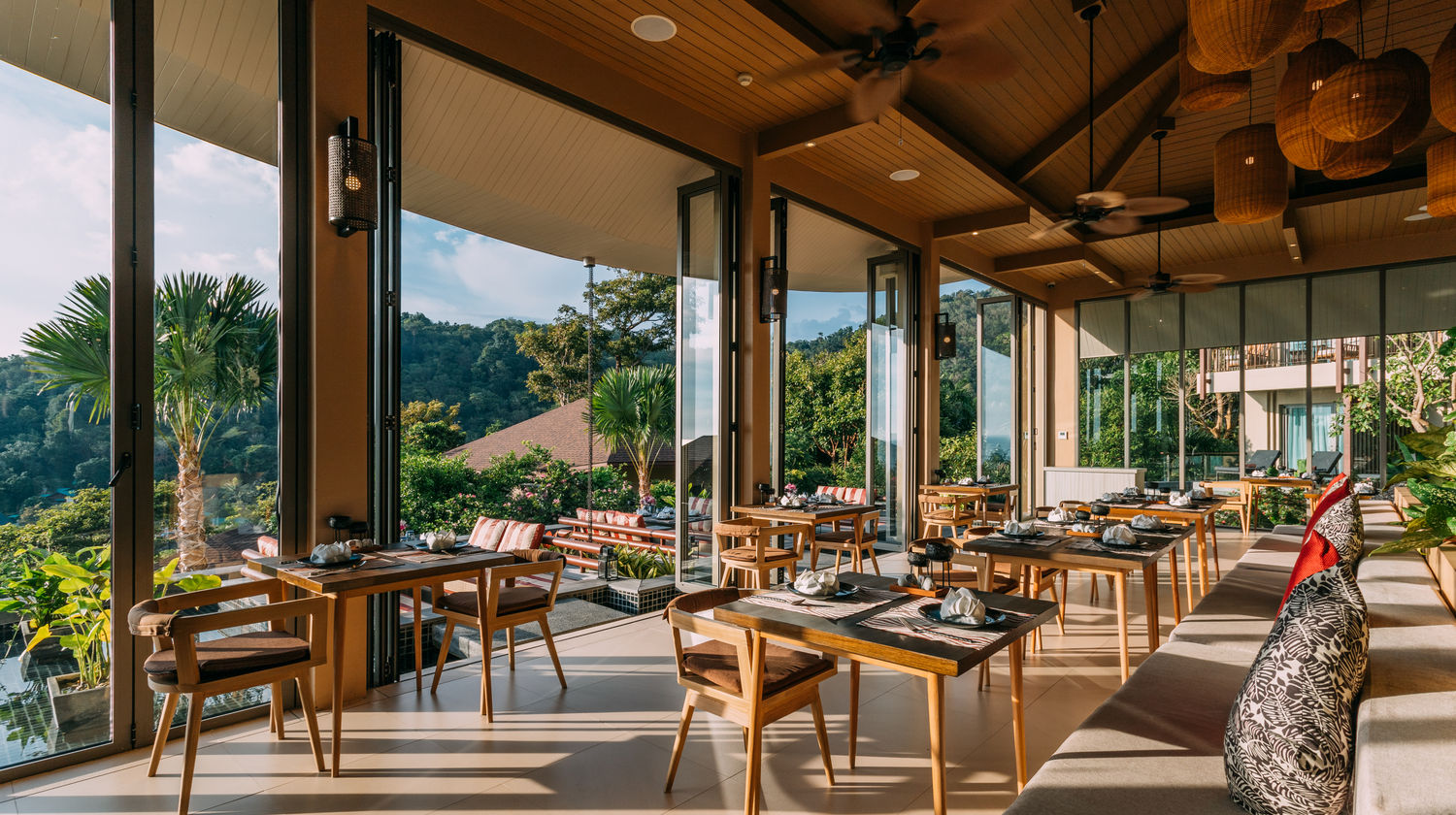 CharmThai, Mandarava Resort and Spa, Karon Beach
