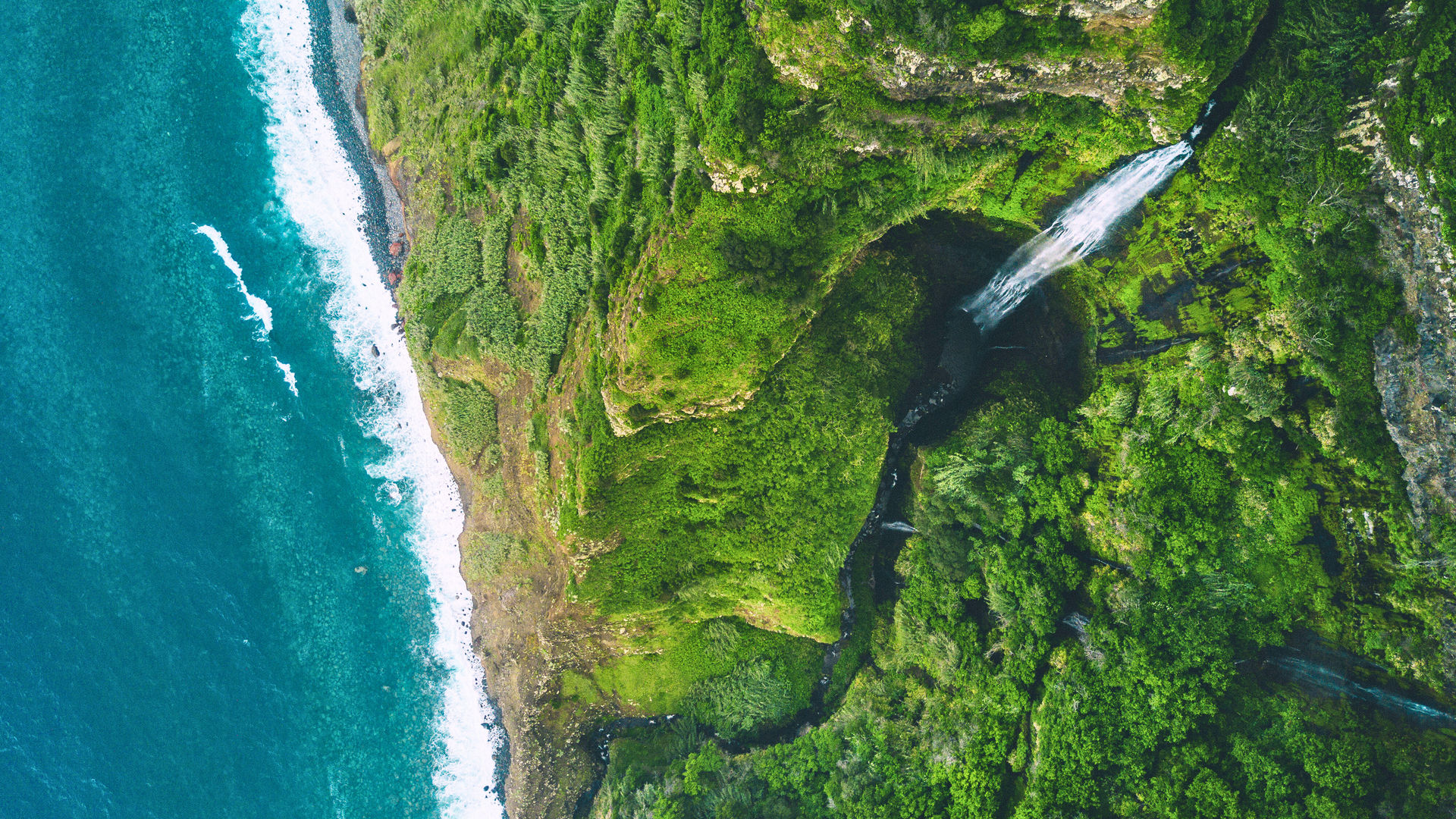 Véu da Noiva Waterfall, Madeira Island