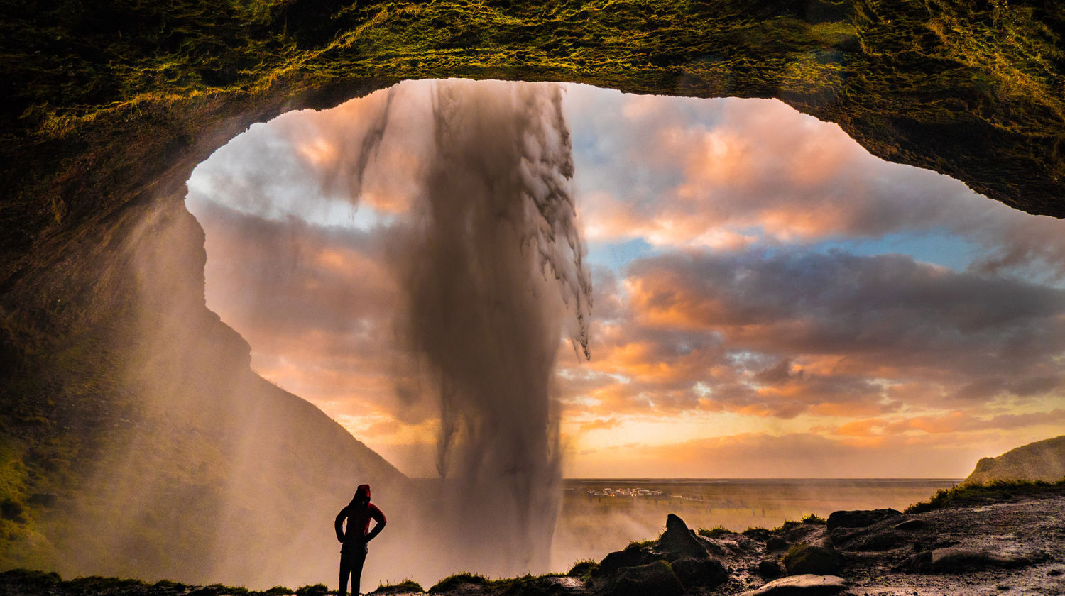 Seljalandsfoss Waterfall, Hvolsvöllur, Iceland