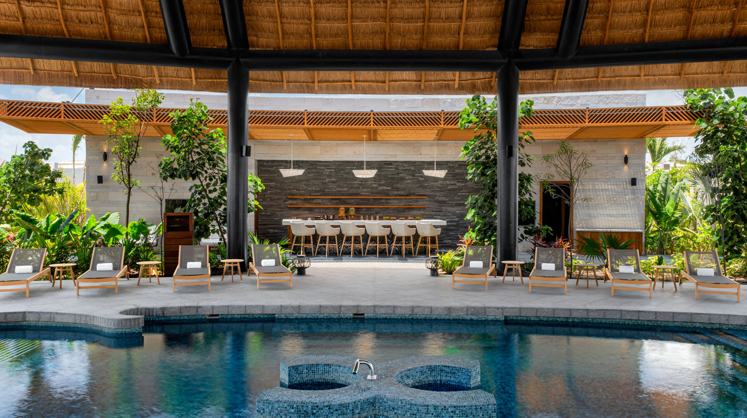 Beach & Resort Serenity