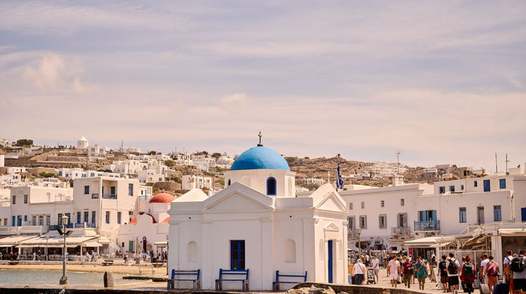 <p><strong>Mykonos, Greece (7:00 AM - 6:00 PM)</strong></p>