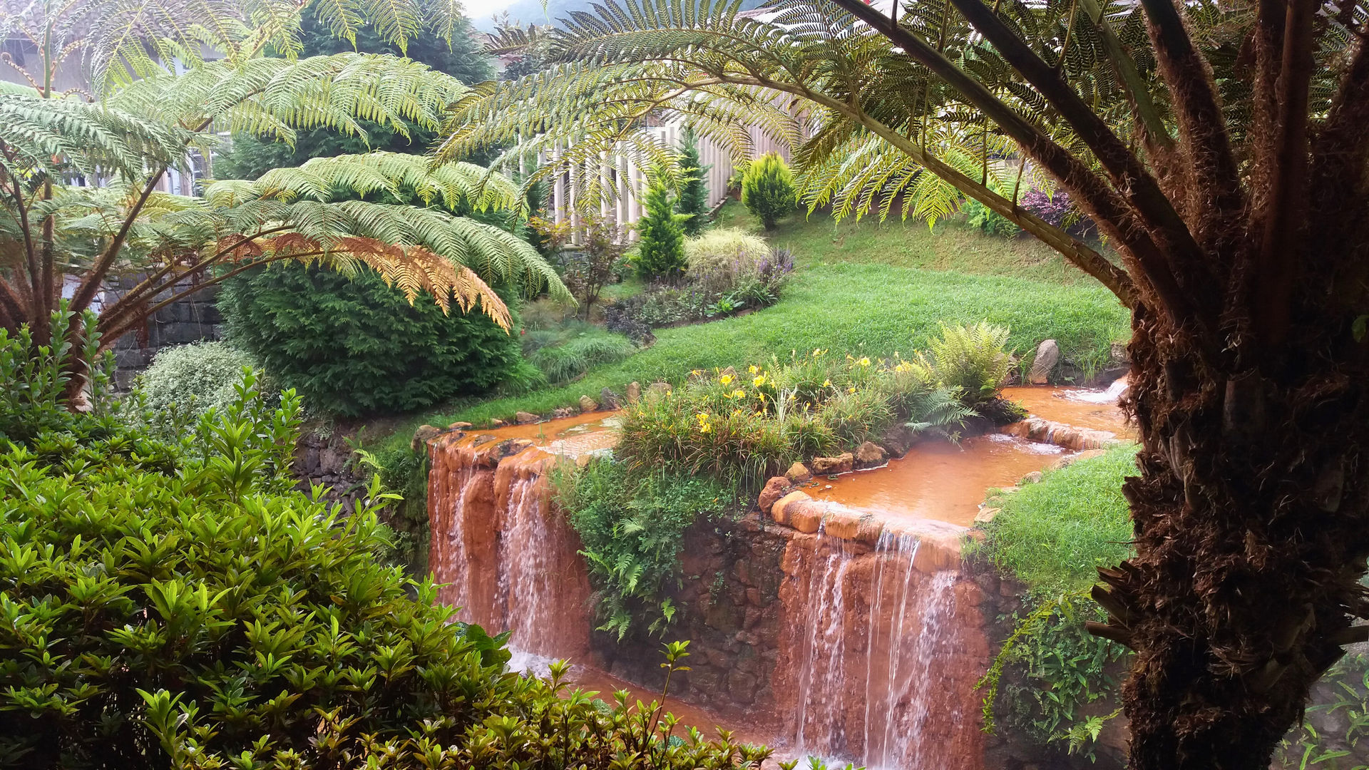 Poça da Dona Beija in Furnas, photo by our Quality Assurance Analyst Marina