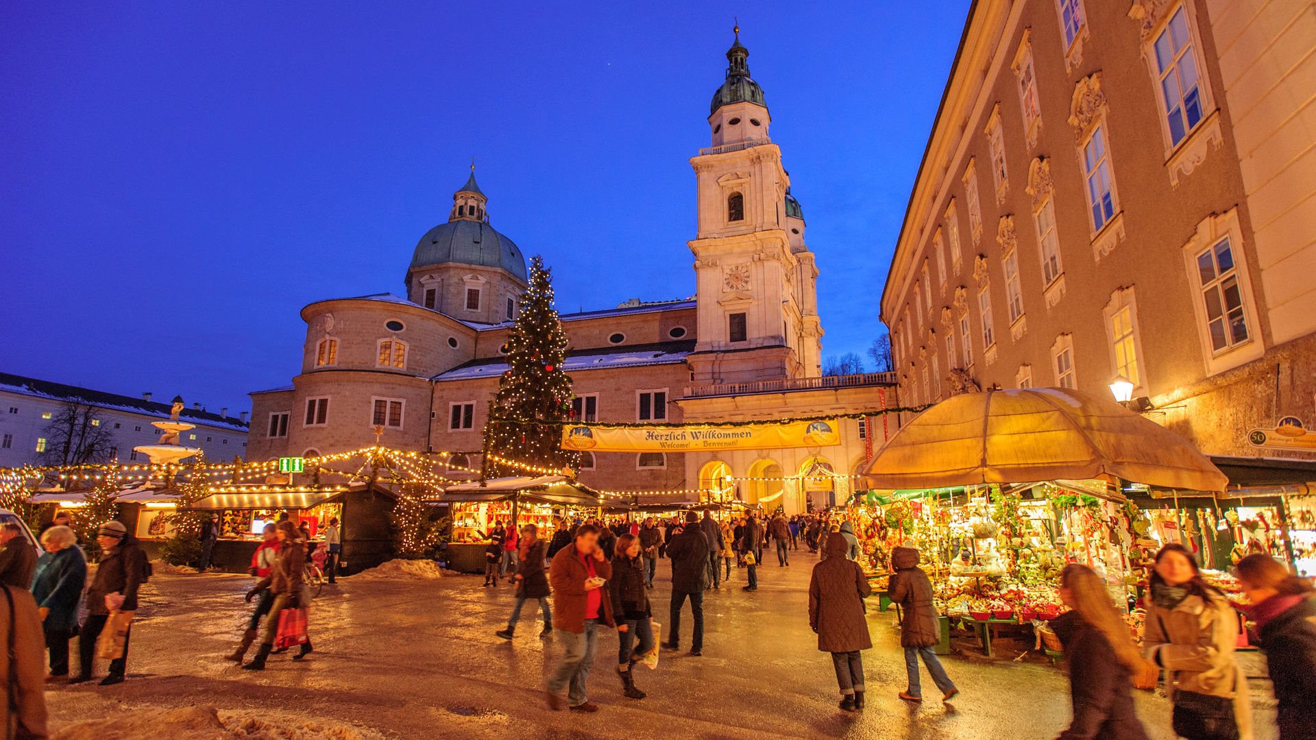 Cathedral Square Christmas Market, Salzburg, Austria