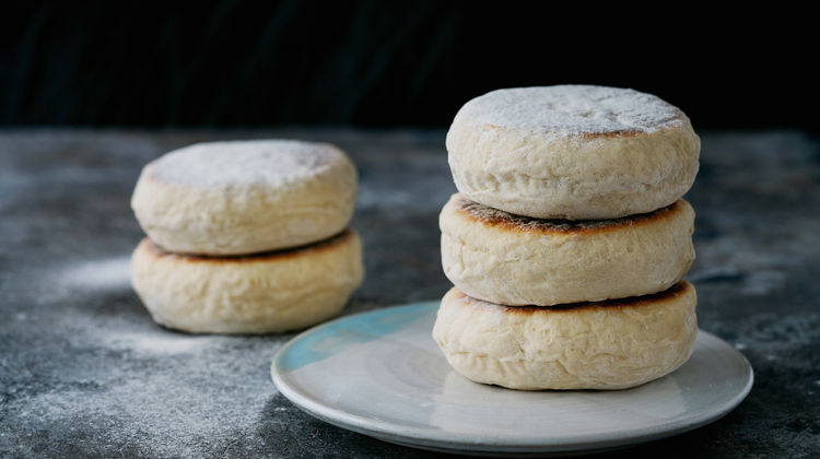 A must-try delicacy of Madeira, Bolo do Caco is soft, garlicky, and absolutely delicious.