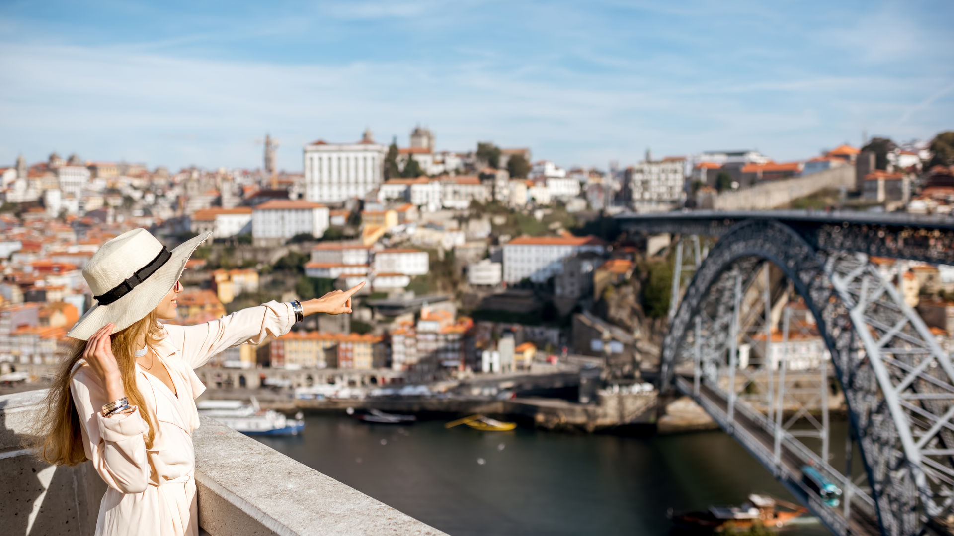 Overlooking D. Luís I Bridge, Porto