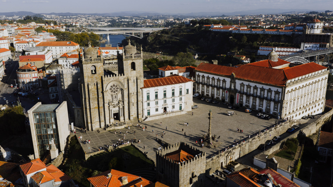 Aerial view of Porto Cathedral in Porto, Portugal, showing S&eacute; do Porto, the cathedral square, and surrounding historic buildings. The image highlights one of Porto&rsquo;s main landmarks overlooking the city and the Douro River area.
