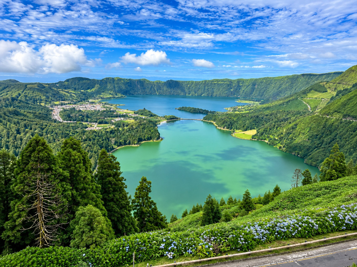 Lagoa das Sete Cidades, S&atilde;o Miguel Island, Azores, Portugal &ndash; Crater Lakes and Hydrangeas