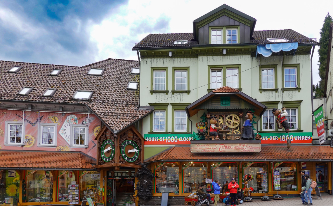 The House of 1000 Clocks in Triberg im Schwarzwald, Germany, features decorative fa&ccedil;ades, oversized cuckoo clocks and shop windows displaying traditional Black Forest crafts.