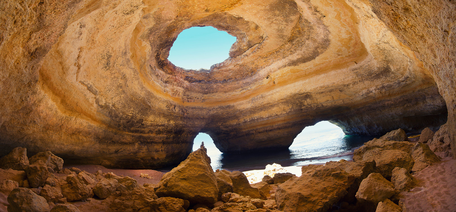 Algar de Benagil Cave, Algarve