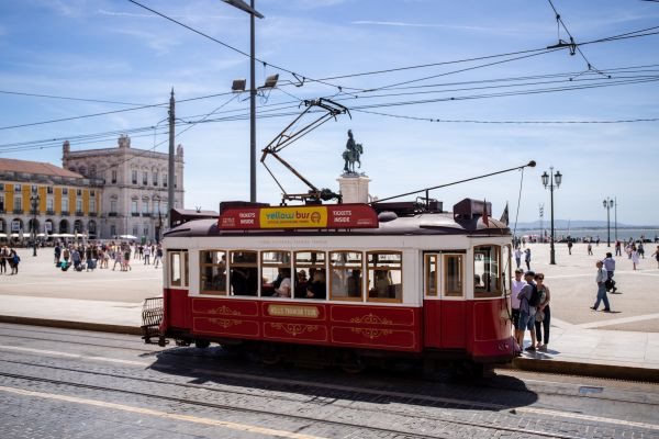 Hop on Hop Off: Hills Tramcar Tour - Typical Lisbon on a historical tramcar