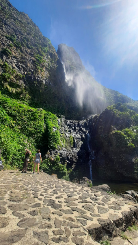 Hiking Tours: The Extreme Waterfalls Experience