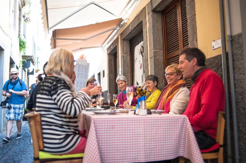 Food & Wine: Half Day Walking Wine Tour