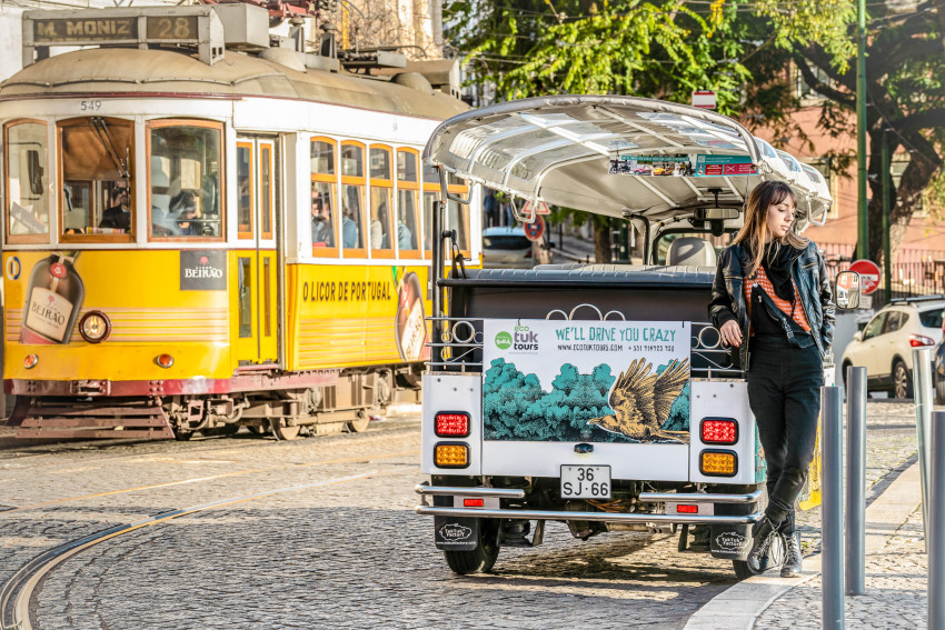 Eco Tuk Tours: Follow the Tram 28 