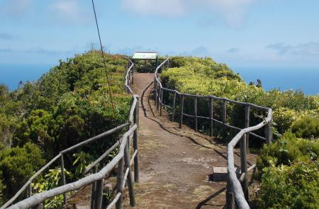 Passeio Pedestre: Trilho do Pico Alto / Anjos - Meio Dia (Almoço Incluído)