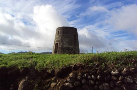 Passeio Pedestre: Trilho Entre a Serra e o Mar - Meio Dia