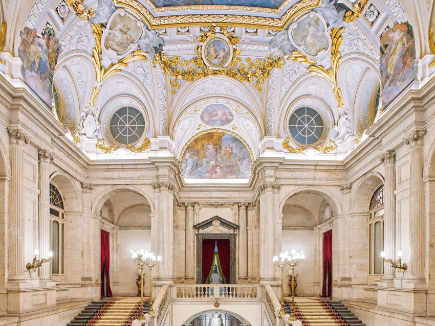 Sightseeing: Royal Palace Tour in Madrid with Skip the Line Tickets