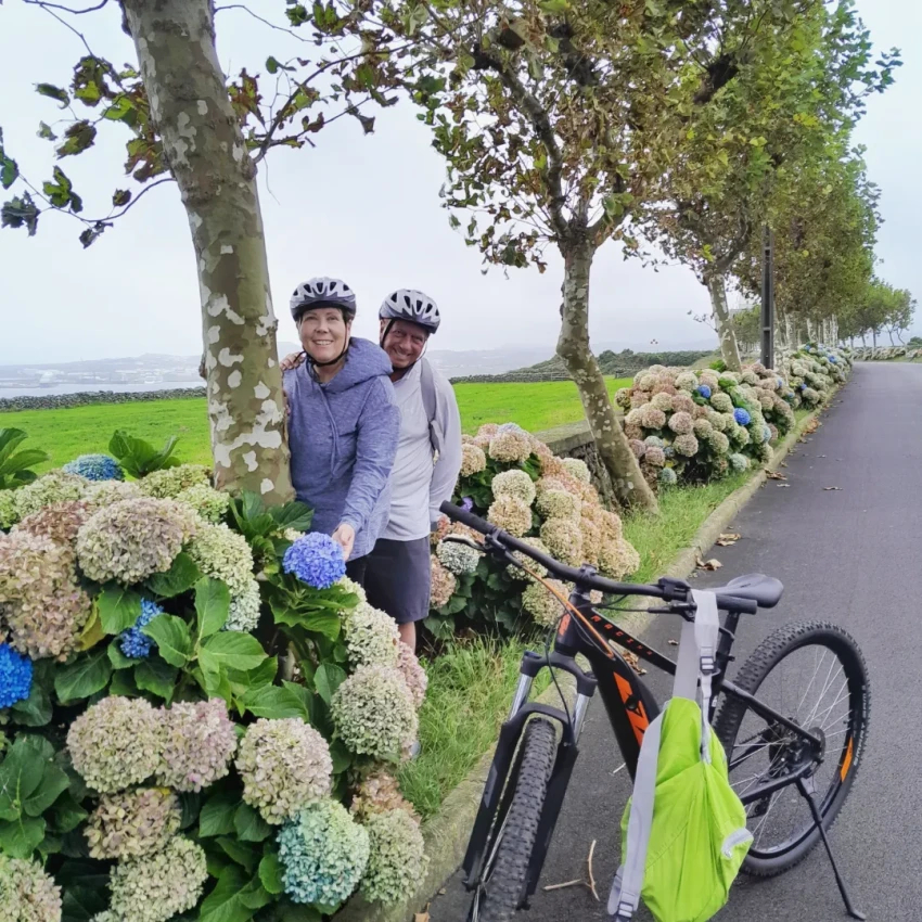 Passeio em Bicicleta Elétrica: Praia da Vitória 