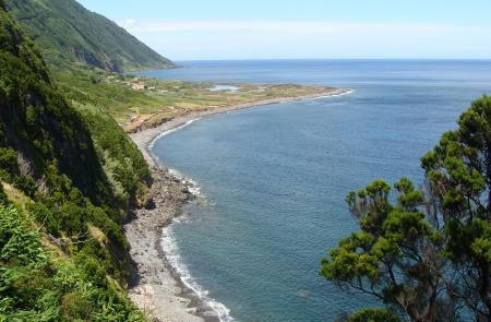 Trilho Pedestre: Serra do Topo / Fajã de Santo Cristo / Fajã dos Cubres com Piquenique