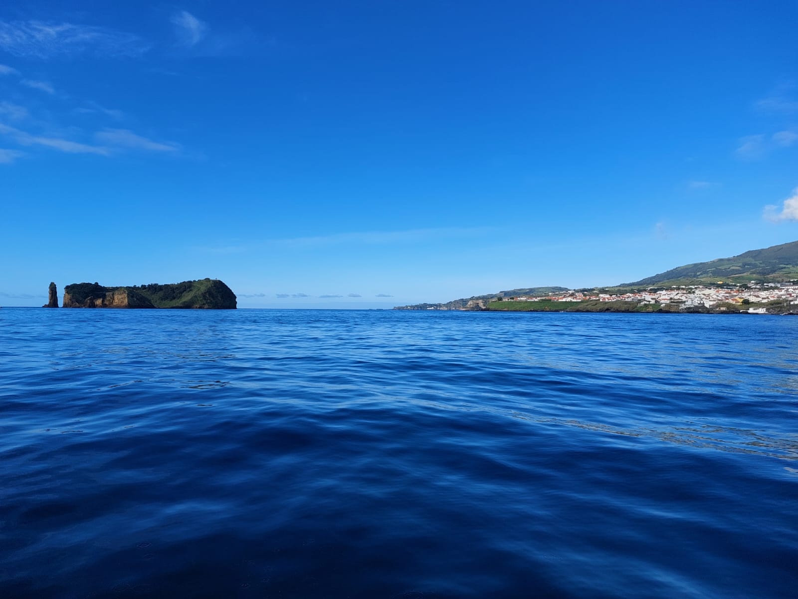 Atividades de Mar: Passeio de Barco à Volta do Ilhéu de Vila Franca do Campo
